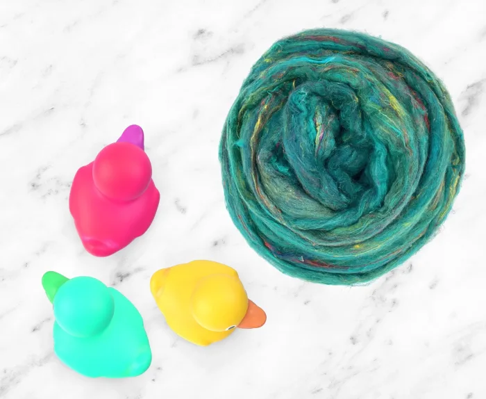 Lontwol - SARI SILK Funky Duckling
